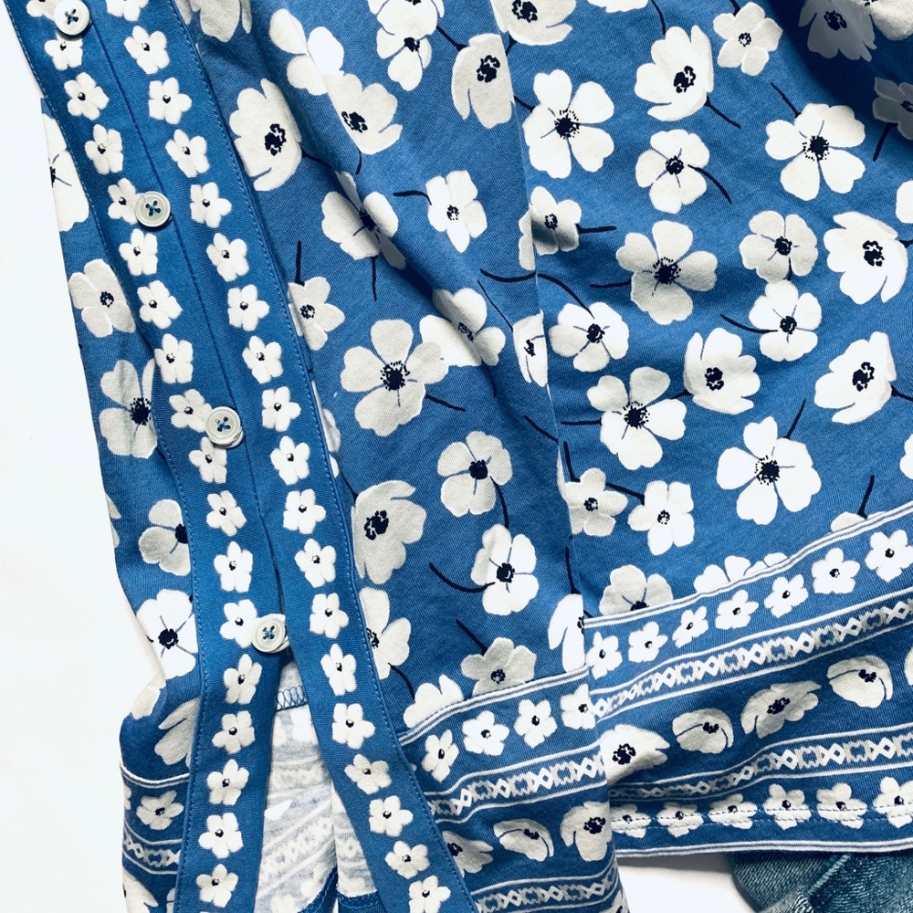 💙HP!💙🌟4 for $20 J.Jill floral top - Picture 4 of 8